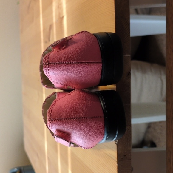 Experience Ultimate Comfort with Dr Scholls Advanced Comfort Series Sandals - Picture 3 of 14